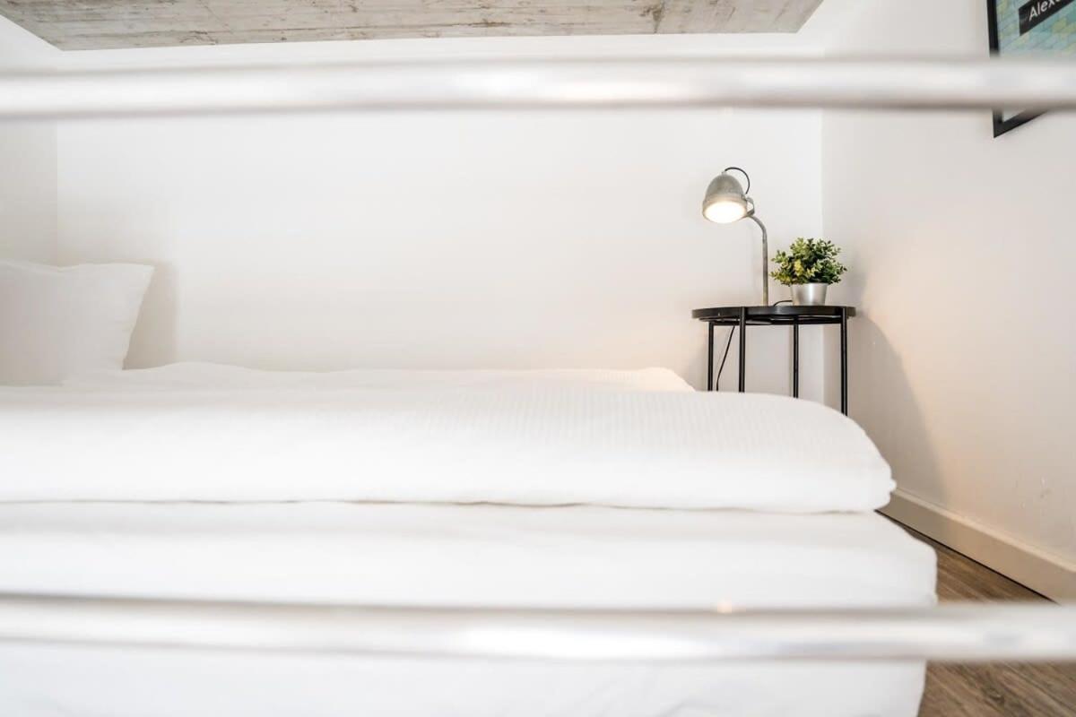 Industrial Loft In Berlin Mitte Lägenhet Exteriör bild